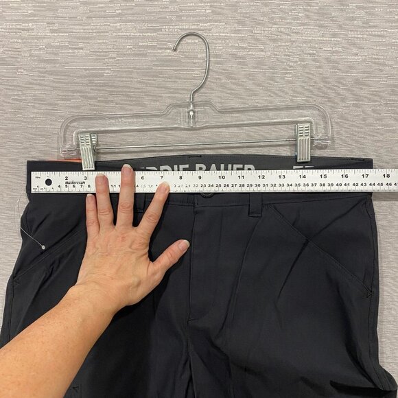 Eddie Bauer Fleece Lined Tech Pants Mens 34 x 30 Black Water Repellent Insulated - Picture 7 of 12